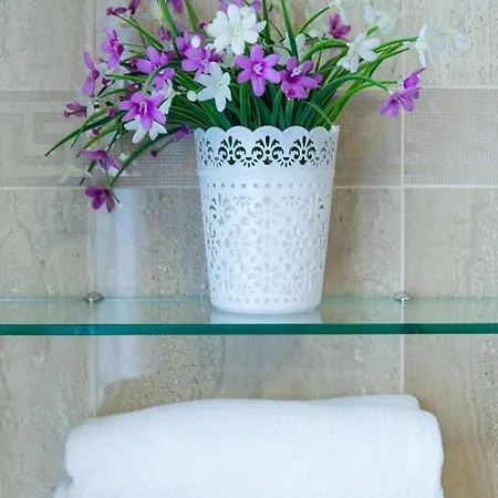 Da Nina (adults Only) Couette-café 3*